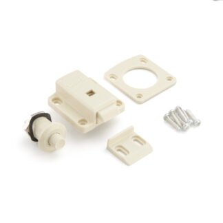 Trykknapplukking for dørtykkelse fra 18 til 21 mm, overflate: elfenben, SL-B211-I. Push-Latch for bobilkonvertering, yachtinteriør, campingvognmøbler og mye mer, av Sugatsune / LAMP® (Japan)